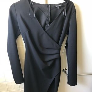 NWOT: Black Lulus dress